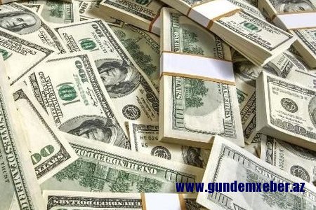 95 min dolları xaricə aparmaq istəyən şəxs tutuldu