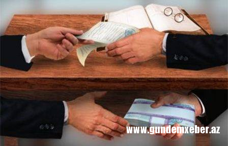 Məhkəmədə orta məktəbdən rüşvət faktları açıqlandı