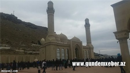 Aşura günü Bibi-Heybət məscidində izdiham yaşandı - VİDEO - FOTOLAR