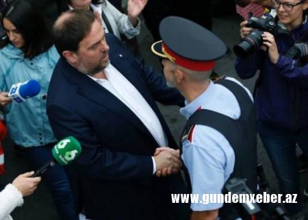 ​Kataloniyada qanlı toqquşmalar – POLİS ƏHALİYƏ GÜC TƏTBİQ EDİR - FOTOLAR