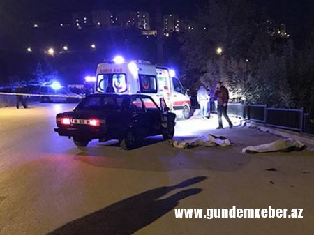 Evinə qayıdan ailənin qarşısını kəsdilər: qız maşında ata-anasının qətl anını gördü - VİDEO - FOTO