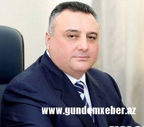 Eldar Mahmudov MTN qurbanlarının əhatəsində - ŞİKAYƏTÇİLƏR SABİQ NAZİRİ TƏHQİR ETDİLƏR- VIDEO