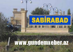 Sabirabadda avtomobil piyadanı vurub