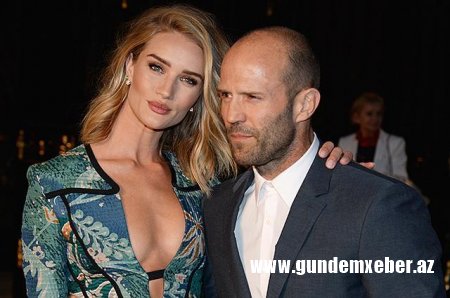 Yenicə ana olan modelin bədəni təəccübləndirdi - fotolar