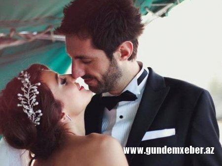Azərbaycanlı müğənni türkiyəli ərindən boşandı? - Özü AÇIQLADI - FOTO