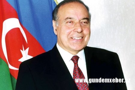 Heydər Əliyevin vəfatından 14 il keçir