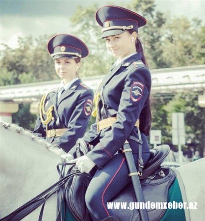 Gözəllikləri ilə nəfəs kəsən rus qadın polisləri - FOTOLAR