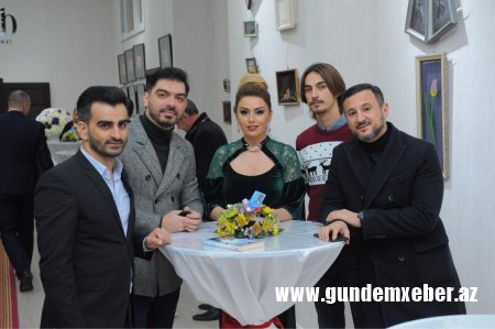 Roza Zərgərli imza günü keçirdi - fotolar