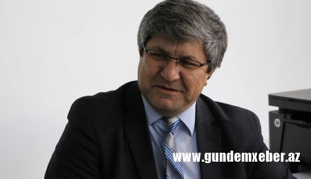 Jurnalist Əvəz Zeynallı Mehman Əliyevlə götürdüyü müsahibəsinə görə Baş Prokurorluğa çağrıldı