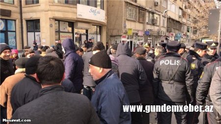 Köhnə Yasamalın köhnə dərdi - sazaq gündə sızqa qaz; sakinlər aksiya keçirdi (FOTOLAR)