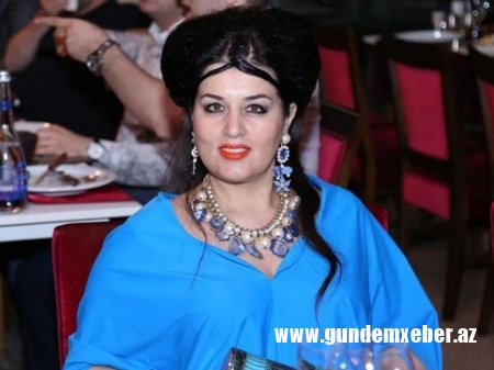 Elza Seyidcahan polisə şikayət etdi