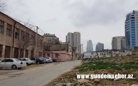 Bakıda 2 mindən çox evin başının üstünü buldozerlər aldı