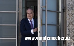Səfir Vaşinqtonda yalvarır: “Heç kim mənimlə görüşmək istəmir...”