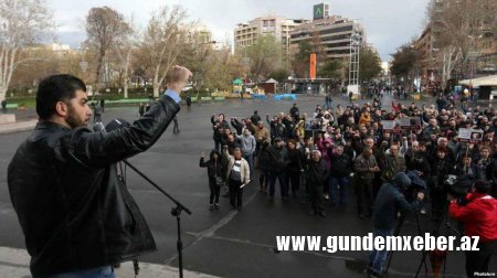 Ermənistanda ‘Sarkisyanın hakimiyyətdə saxlanmasına’ daha bir etiraz aksiyası olub