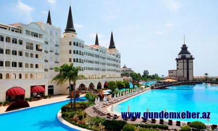 “AST Telman” milyardlıq otelini dəfələrlə ucuza satır