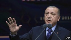 Ərdoğan Kosovo baş nazirini kəskin tənqid edib