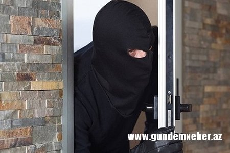 Biləsuvarda həmkəndlisinin evindən 10 min manatlıq qızıl oğurlayan şəxs saxlanıldı