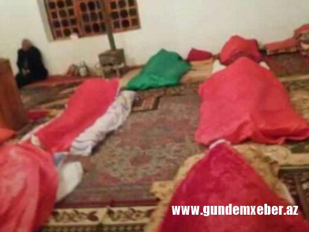 Ailənin 7 üzvü bir gündə dəfn edildi - SARSIDICI GÖRÜNTÜ - FOTO