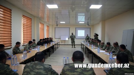 ABŞ Azərbaycan hərbçilərinə seminar keçir