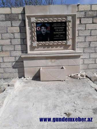 Göyçayda icra başçısı şəhid bulağını sökdürür - FOTO