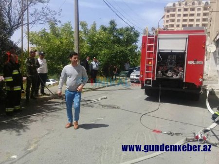 Bakıda banka dollar borcu olan qadın mənzilində ÖZÜNÜ YANDIRMAQ İSTƏYİR - FOTOLAR