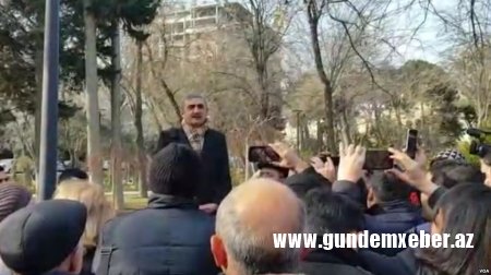 Aslan İsmayılovun məhkməsi davam etdirilib