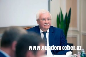 Bakılı milyarder özünü yeni dövlətin kralı elan etdi