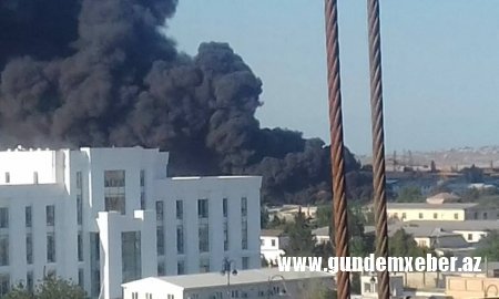 BAKIDA GÜCLÜ YANĞIN BAŞ VERIB! - FOTO