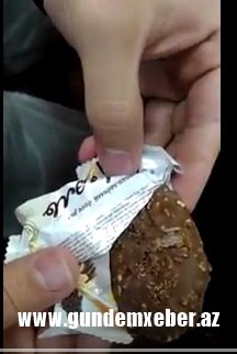 “Mərkəz bazar” supermarketində içi qurdla dolu şirniyyat satılır... - Diqqət!