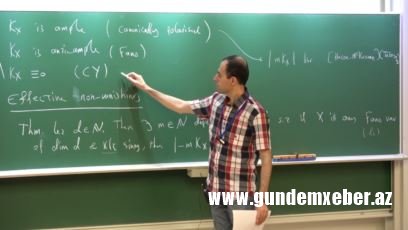 Kembric Universiteti professorunun mükafatı oğurlanıb