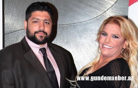 Qızının boşanma xəbərini eşitdi - Sevincindən oynadı