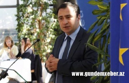 Keçmiş səfir “Səni deyirlər” oynayanları təhqir etdi - FOTOFAKT