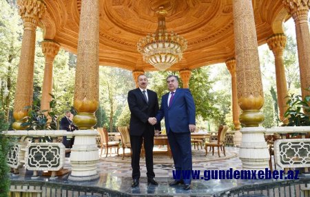 Prezident İlham Əliyev Düşənbədə MDB Dövlət Başçıları Şurasının məhdud tərkibdə görüşündə iştirak edib (FOTO)