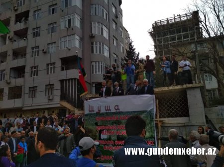 Bakıda Qarabağla bağlı mitinq keçirilib - FOTOLAR
