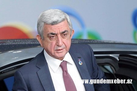 Serj Sərkisyanın partiyasından olan deputat Paşinyanın tərəfinə keçdi