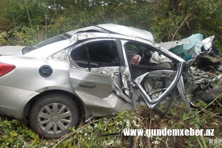 Bir sutkada yol qəzalarında 2 nəfər ölüb, 4 nəfər xəsarət alıb