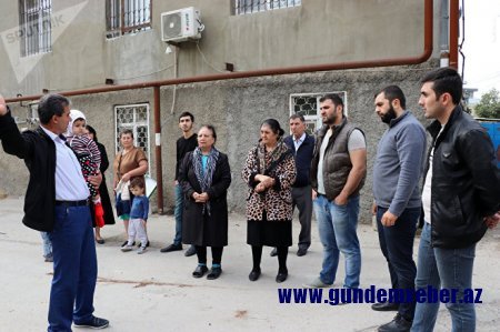 Binəqədidə qalmaqal yaşanır: Tikinti şirkəti "haqlıyam" deyir, sakinlər isə ittiham edir - VIDEO