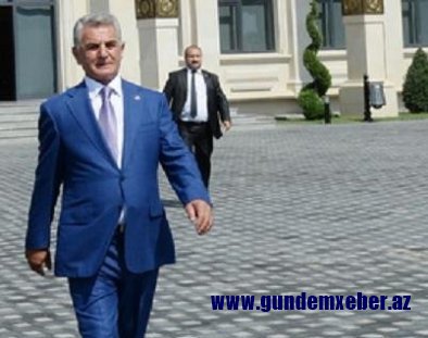 O da gedir... - Mahir Quliyev böyük pulları yeyib