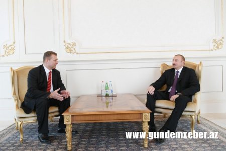 İlham Əliyev Çexiya səfirinin etimadnaməsini qəbul etdi