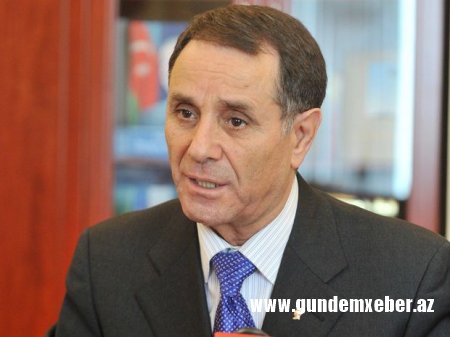 Novruz Məmmədov iclas keçirdi