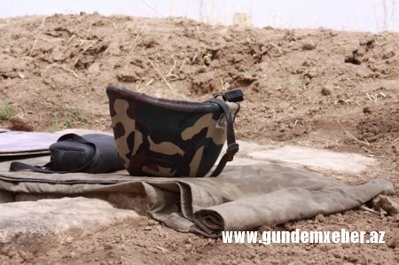 “Bir həftədə 10 əsgər öldü, bunu bilən var?…” Xocavənddə ölən əsgərə görə üsyan qalxdı