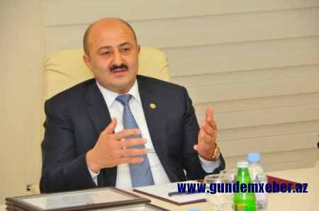 Asif Əsgərov yeni “qurbanlar tapdı”