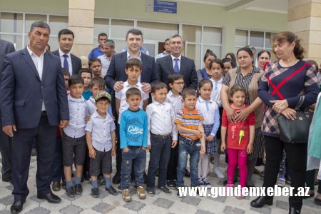 İnam Kərimov Cocuq Mərcanlıda - FOTO 