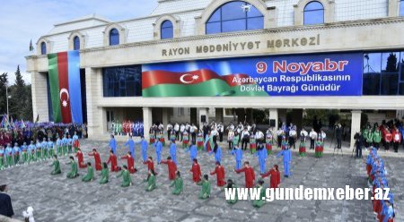 Abşeronda Dövlət Bayrağı Günü münasibətilə ümumrayon bayramı keçirildi