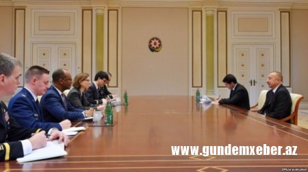 İlham Əliyev İran komandanı ilə görüşüb