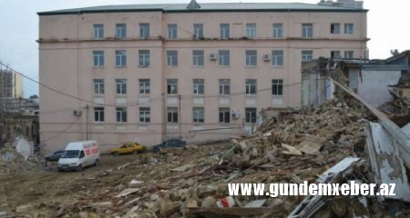 Bakı Avropa Liseyinin şagirdlərinin həyatı önəmli deyilmi? - FOTOLAR