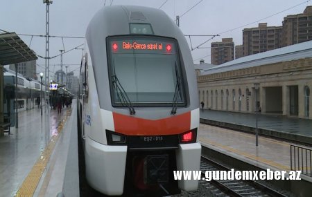 Bakı-Gəncə “sürət qatarı” yolda qaldı – Abbas Bağırov da qatarda olub