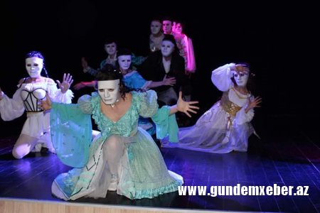 ADMİU-da "Fiqaronun toyu" nümayiş olunub -FOTOLAR