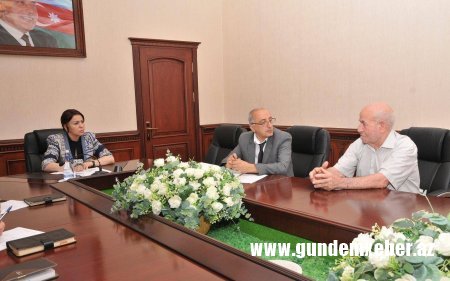 Abşeron rayonunda son 1 ildə 8 min nəfərdən çox sakinin iştirak etdiyi 35 səyyar qəbul-görüş keçirilib