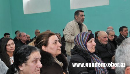 İradə Gülməmmədova Görədil kəndidə növbəti səyyar qəbul keçirdi-Foto
